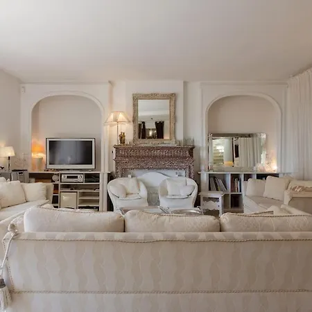 Dans Villa Spa Hammam Sauna Piscine, 5 Chambres * جوان ليه باه