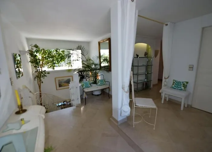 Dans Villa Spa Hammam Sauna Piscine, 5 Chambres فيلة جوان ليه باه